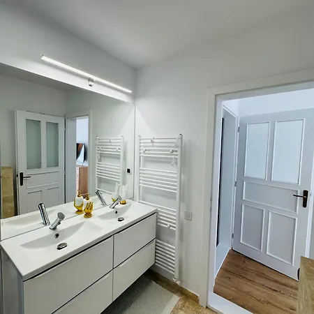 בית נופש Mountain View House בראשוב