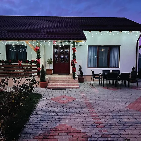בית נופש Mountain View House בראשוב